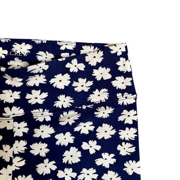J.Crew Factory Everyday Cropped Leggings Size Small Navy Daisy Print NWOT - Picture 2 of 8
